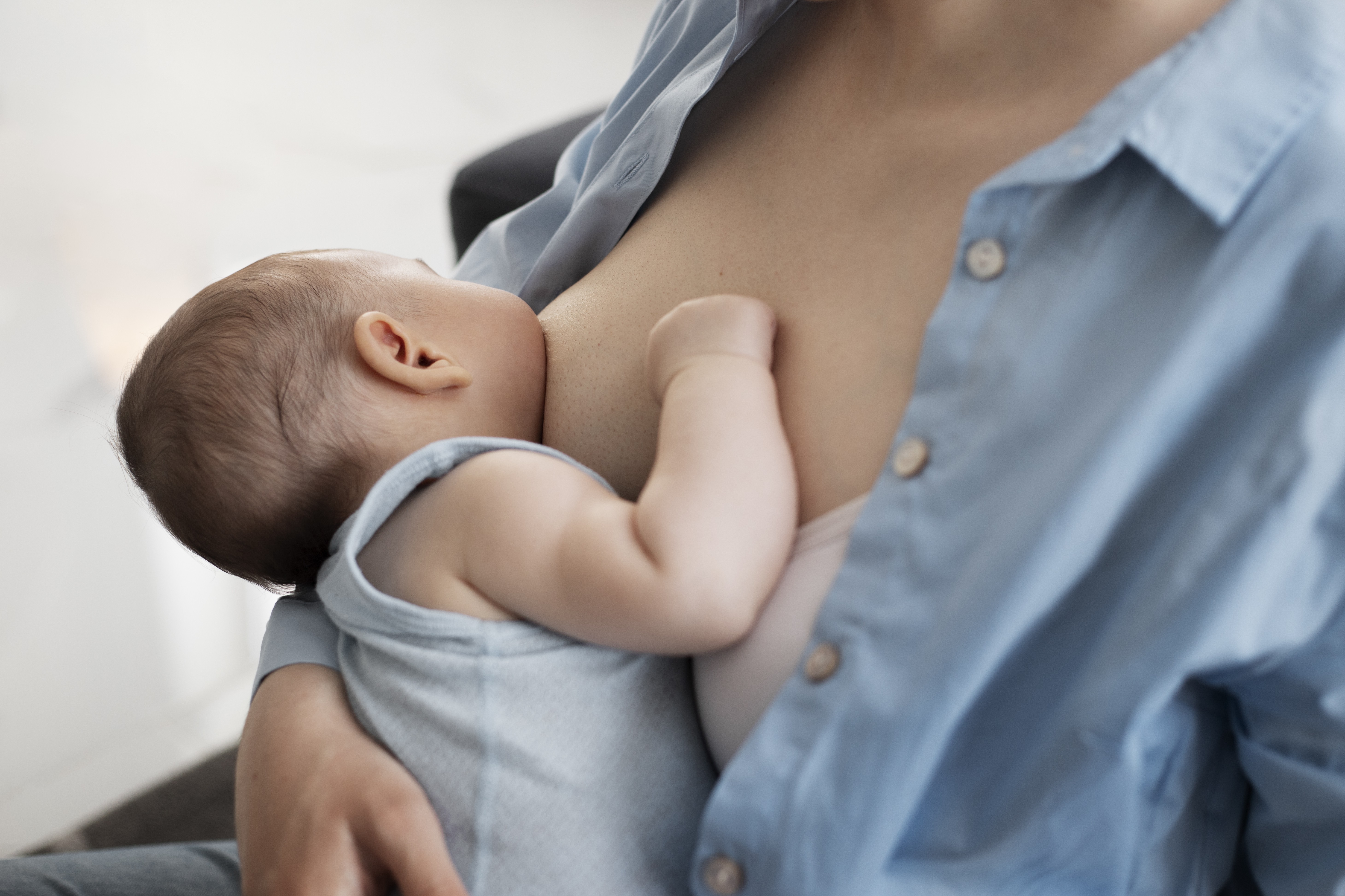 kandungan ASI, antibodi dalam ASI, ASI bukan cuma makanan, imun bayi alami, ASI sistem kekebalan tubuh, manfaat ASI eksklusif, ASI vaksin alami, Bunda, si Kecil